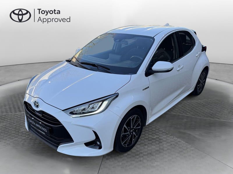 Toyota Yaris 1.5 Hybrid 5 porte Trend del 2021 usata a Como