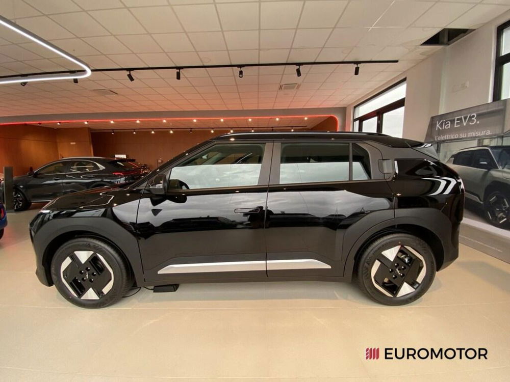 Kia EV3 nuova a Bari (9)