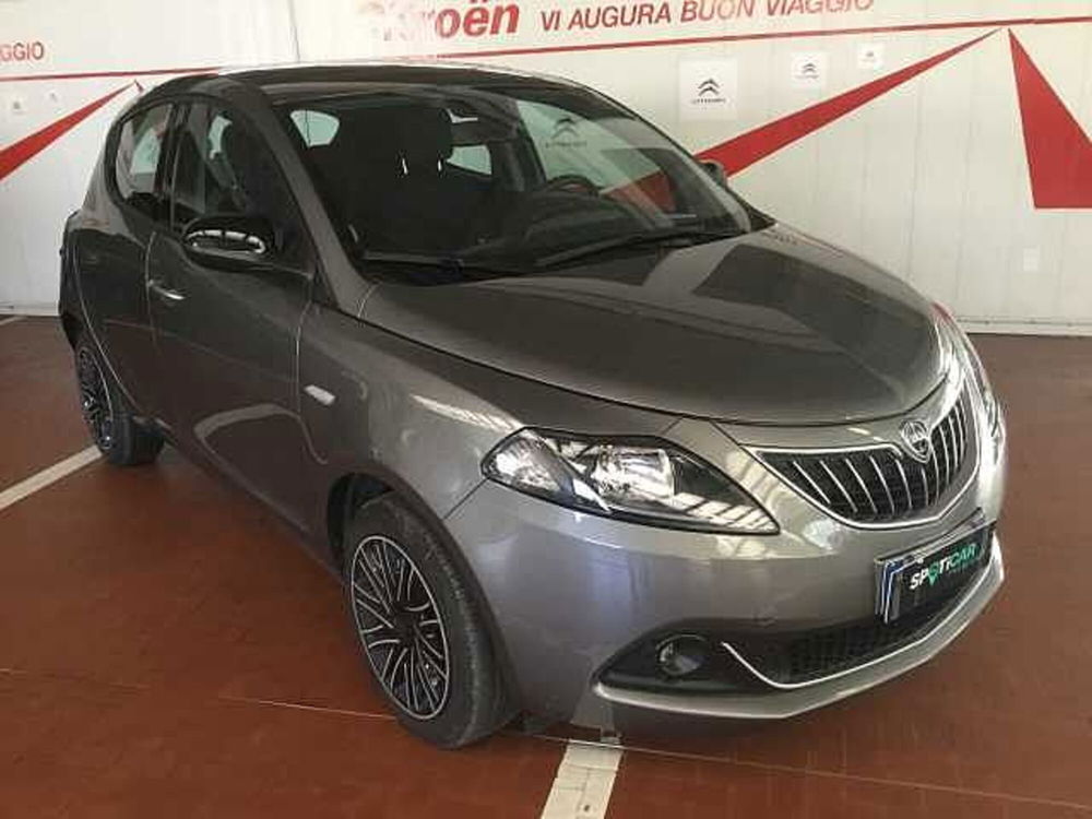 Lancia Ypsilon usata a Varese (3)