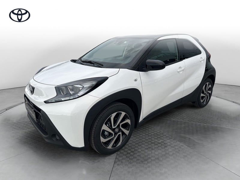 Toyota Aygo X 1.0 VVT-i 72 CV 5 porte Limited Air nuova a Melilli