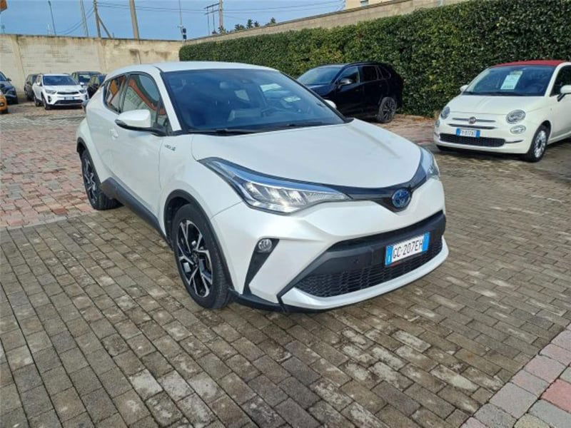 Toyota Toyota C-HR 1.8 Hybrid E-CVT Trend del 2020 usata a Bari
