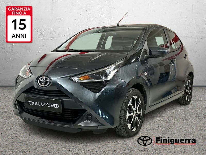 Toyota Aygo 1.0 VVT-i 72 CV 5 porte x-fun  del 2021 usata a Civate