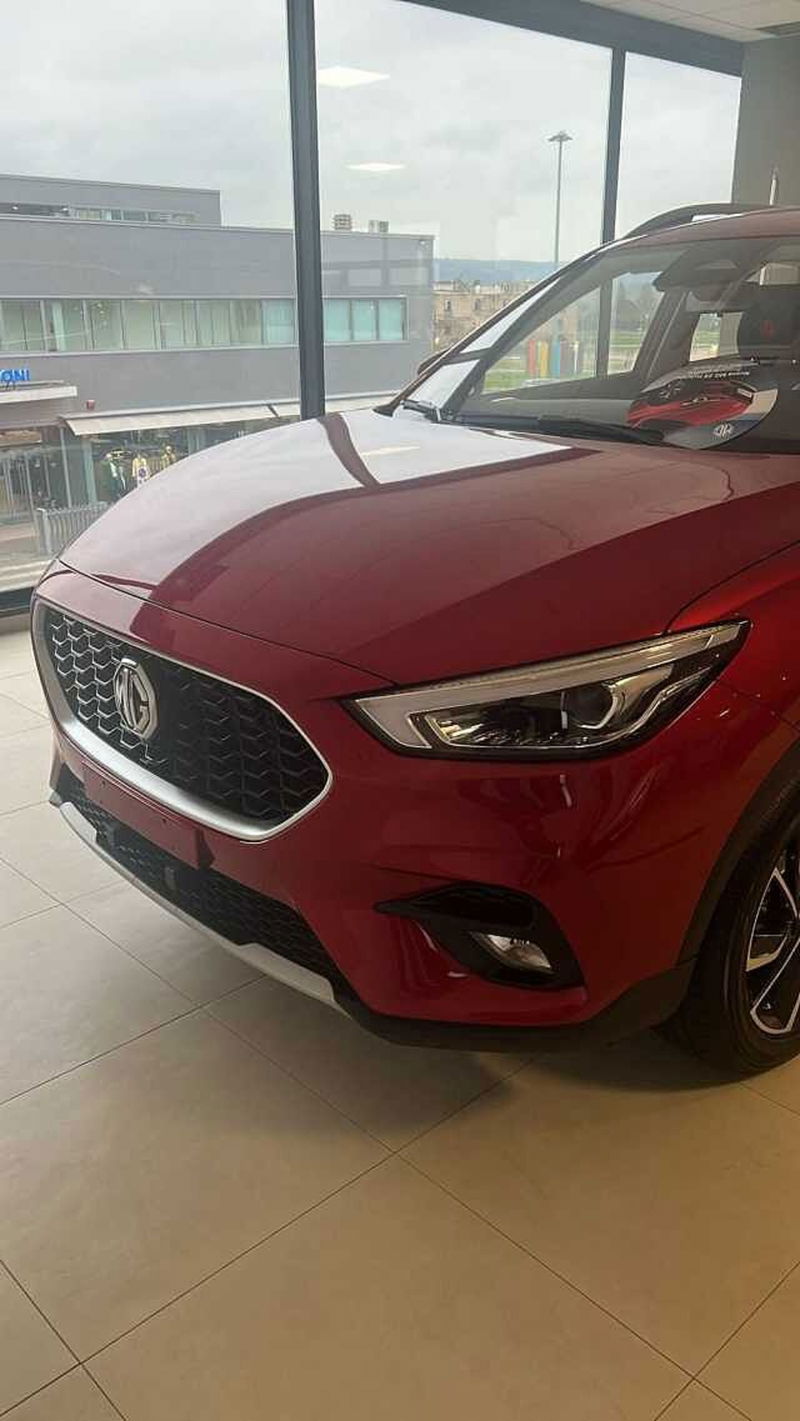 Mg ZS 1.5 Classic Luxury nuova a Empoli