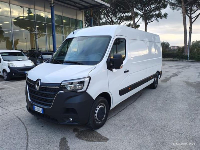 Renault Master Furgone T35 2.3 dCi 150 PC-TM Furgone Energy Ice  del 2024 usata a Brindisi