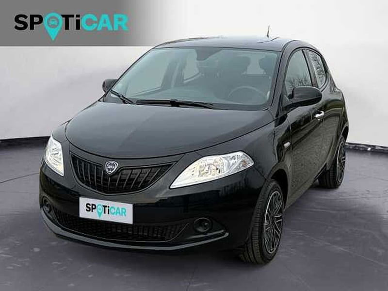 Lancia Ypsilon 1.0 FireFly 5 porte S&S Hybrid Silver Plus del 2024 usata a Castelfranco Veneto