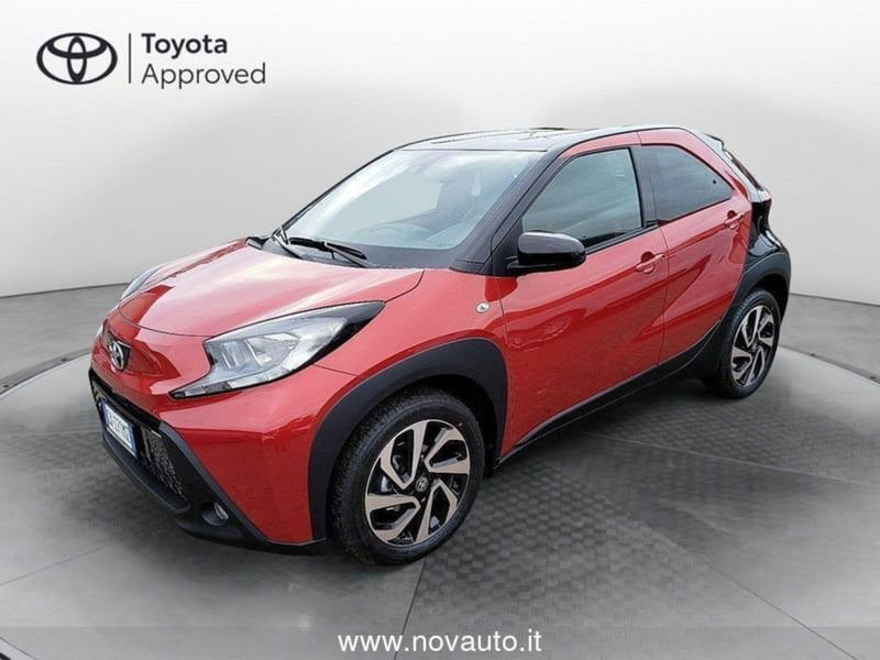 Toyota Aygo X 1.0 VVT-i 72 CV 5p. Undercover S-CVT nuova a Varese