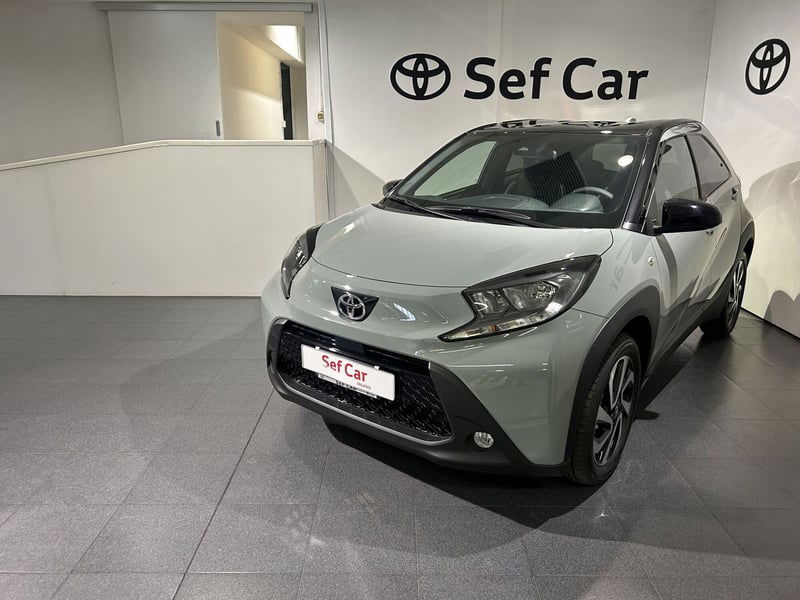 Toyota Aygo X 1.0 VVT-i 72 CV 5p. Undercover S-CVT nuova a Milano