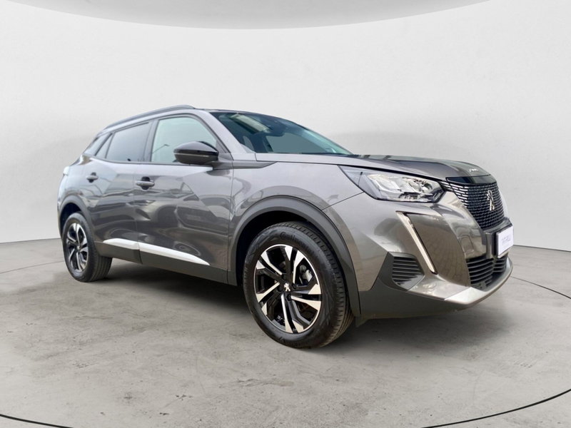 Peugeot 2008 PureTech 100 S&S Allure del 2022 usata a Monopoli