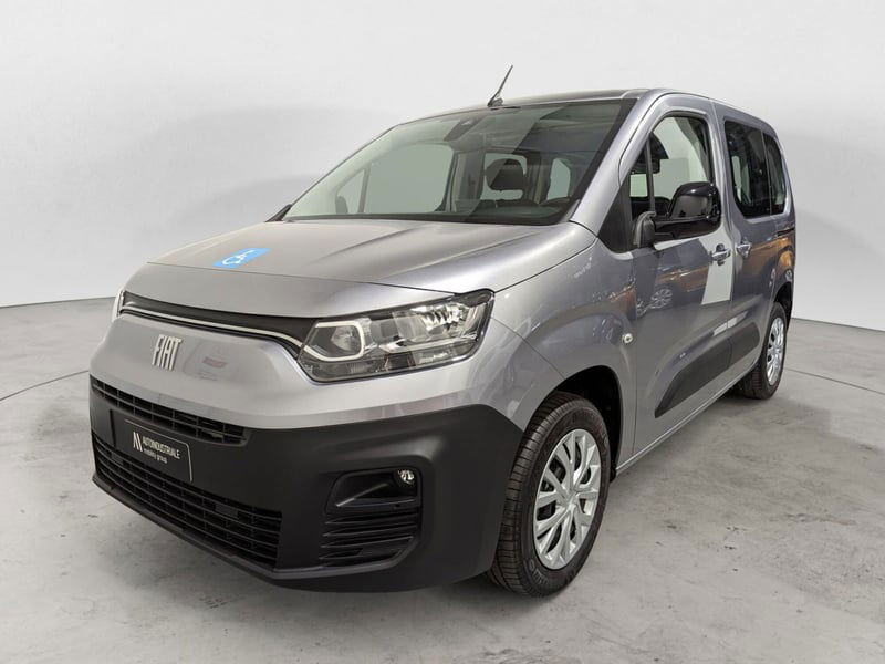 Fiat Doblò Furgone van crew cab 1.5 bluehdi 100cv nuova a Trento