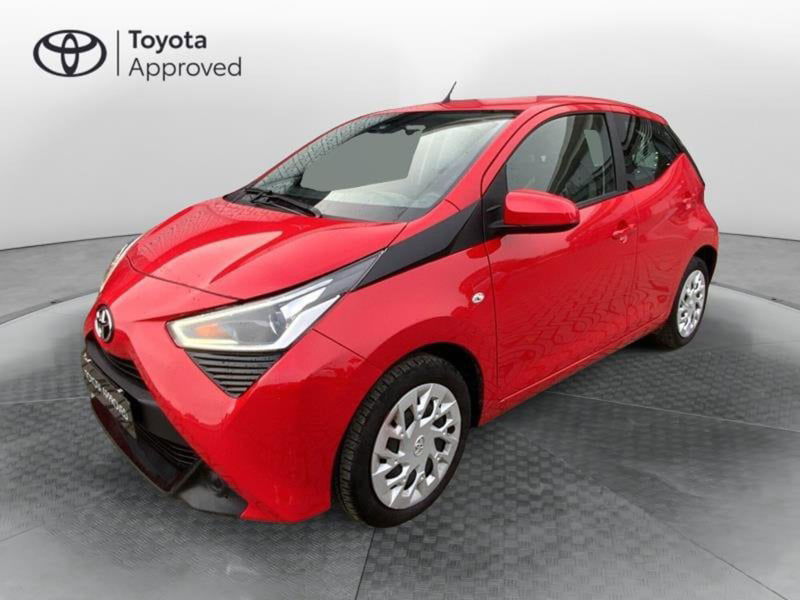 Toyota Aygo Connect 1.0 VVT-i 72 CV 5 porte x-play del 2020 usata a Citta' di Castello