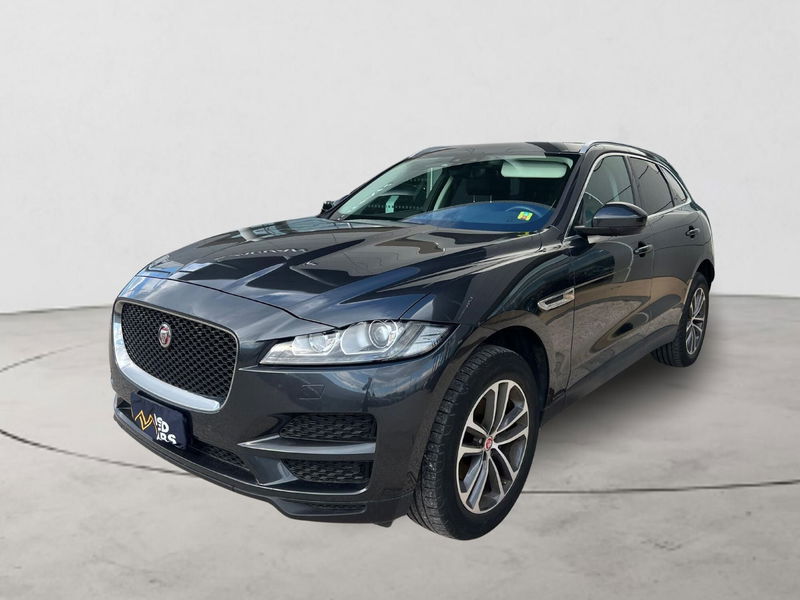 Jaguar F-Pace 2.0 D 180 CV AWD Prestige del 2020 usata a Arezzo