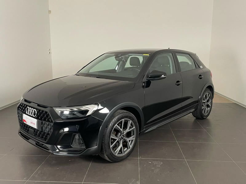 Audi A1 citycarver 30 TFSI Admired  del 2021 usata a Martina Franca