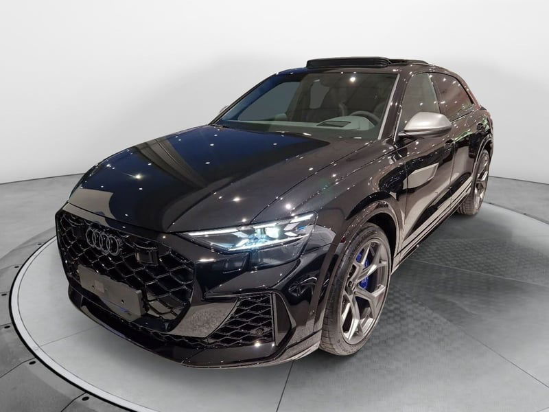 Audi RS Q8 Q8 4.0 mhev 48V performance 640cv tiptronic nuova a Pistoia