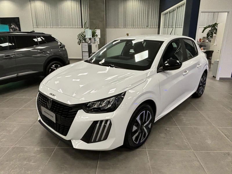 Peugeot 208 PureTech 100 Stop&Start 5 porte GT nuova a Empoli