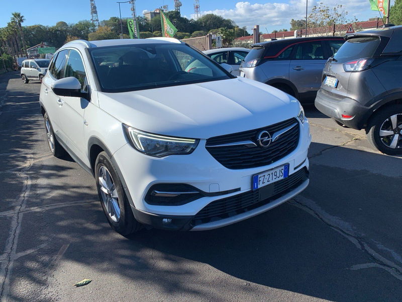 Opel Grandland X 1.5 diesel Ecotec Start&Stop aut. Innovation del 2020 usata a San Gregorio di Catania