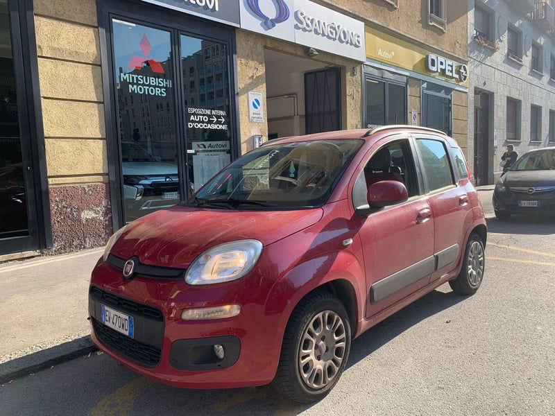 Fiat Panda 1.2 Lounge  del 2014 usata a Milano