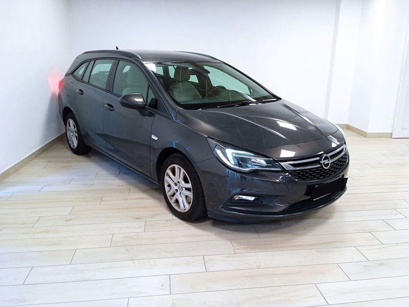 Opel Astra Station Wagon 1.6 CDTi 136CV aut. Sports Innovation  del 2016 usata a Moncalieri