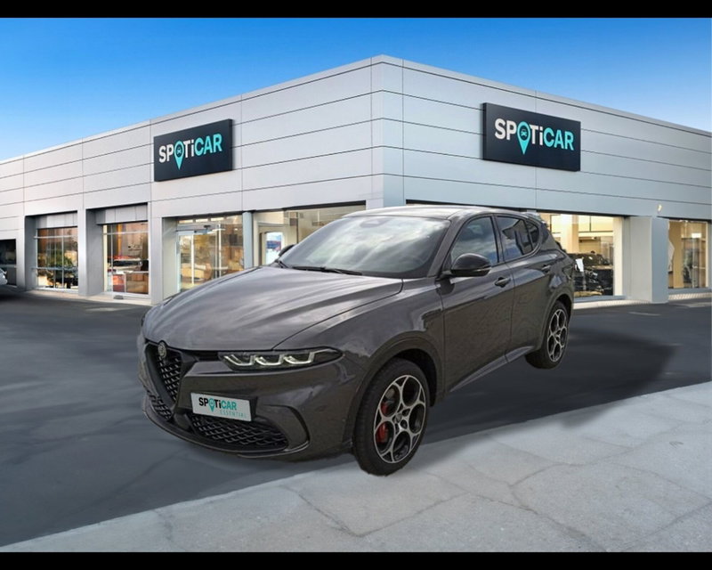 Alfa Romeo Tonale 1.3 phev Intensa Q4 280cv at6 nuova a Massarosa