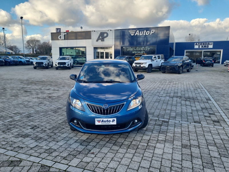 Lancia Ypsilon 1.0 FireFly 5 porte S&S Hybrid Gold Plus del 2023 usata a Lucca