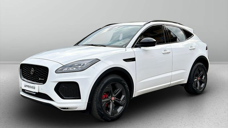 Jaguar E-Pace 2.0D I4 163 CV AWD Auto R-Dynamic Black  del 2022 usata a Castellanza