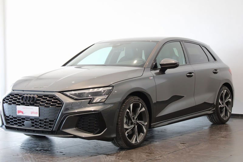 Audi A3 Sportback 35 TFSI S line edition  nuova a Favara