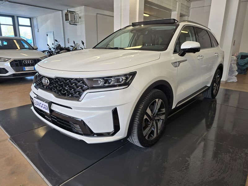 Kia Sorento 1.6 T-GDi aut. AWD PHEV Evolution  del 2021 usata a Rimini