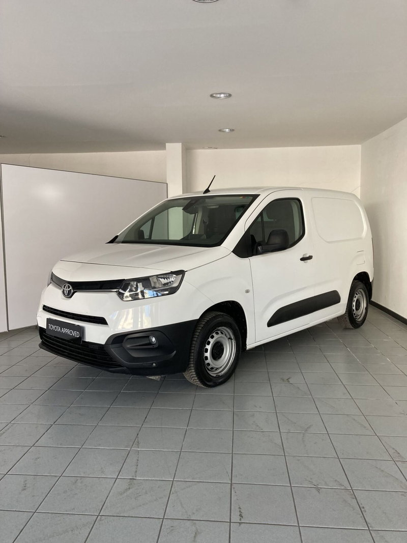 Toyota Proace City Furgone City 1.5D 100cv S&S L1 S Comfort del 2020 usata a Barletta