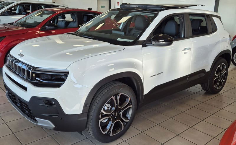 Jeep Avenger full-electric Summit fwd 156cv auto nuova a Cirie'