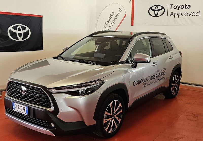 Toyota Corolla Cross Hybrid 2.0 Hybrid 197 CV E-CVT Lounge Light nuova a Messina