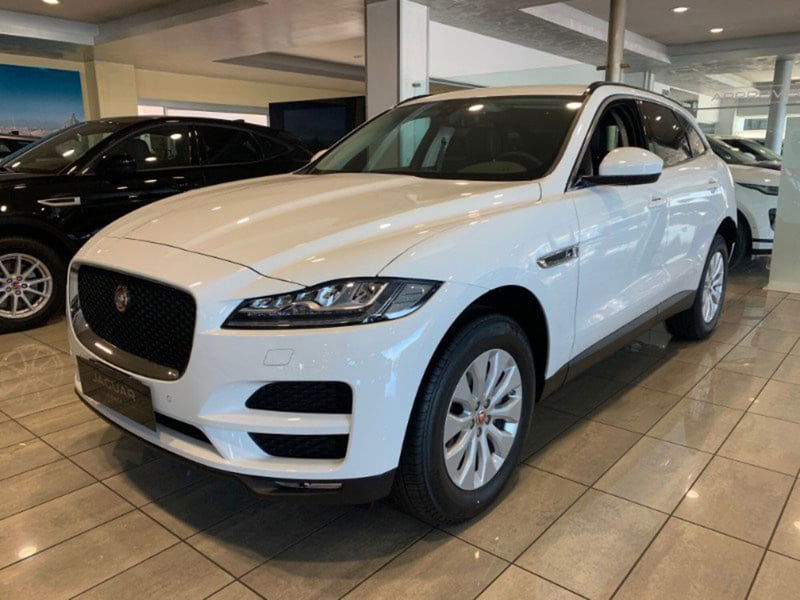 Jaguar F-Pace 2.0 D 240 CV AWD aut. Prestige nuova a Agliana