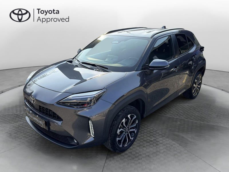 Toyota Yaris Cross 1.5 Hybrid 5p. E-CVT Trend del 2022 usata a Beregazzo con Figliaro