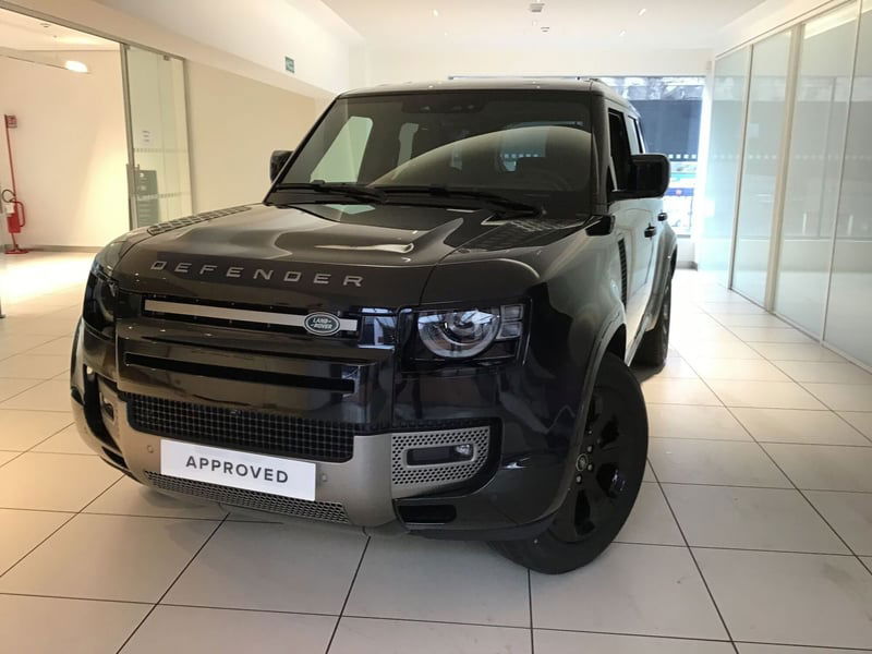 Land Rover Defender 110 3.0d i6 mhev X-Dynamic SE awd 200cv auto nuova a Genova
