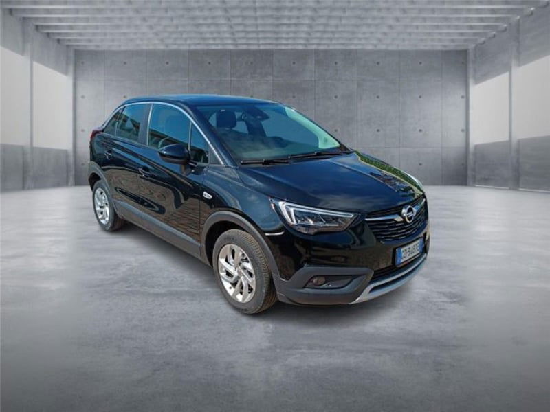 Opel Crossland X 1.5 ECOTEC D 120 CV Start&Stop aut. Innovation del 2020 usata a Bari