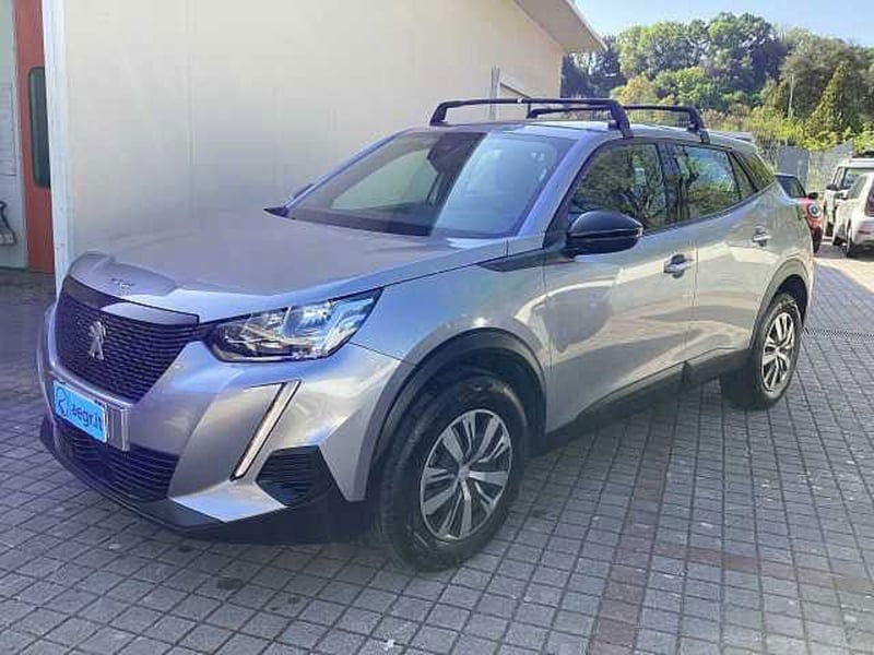 Peugeot 2008 PureTech 100 S&S Active Pack del 2023 usata a Castel Madama