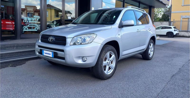 Toyota Rav4 2.0 aut. Sol del 2006 usata a San Vittore Olona