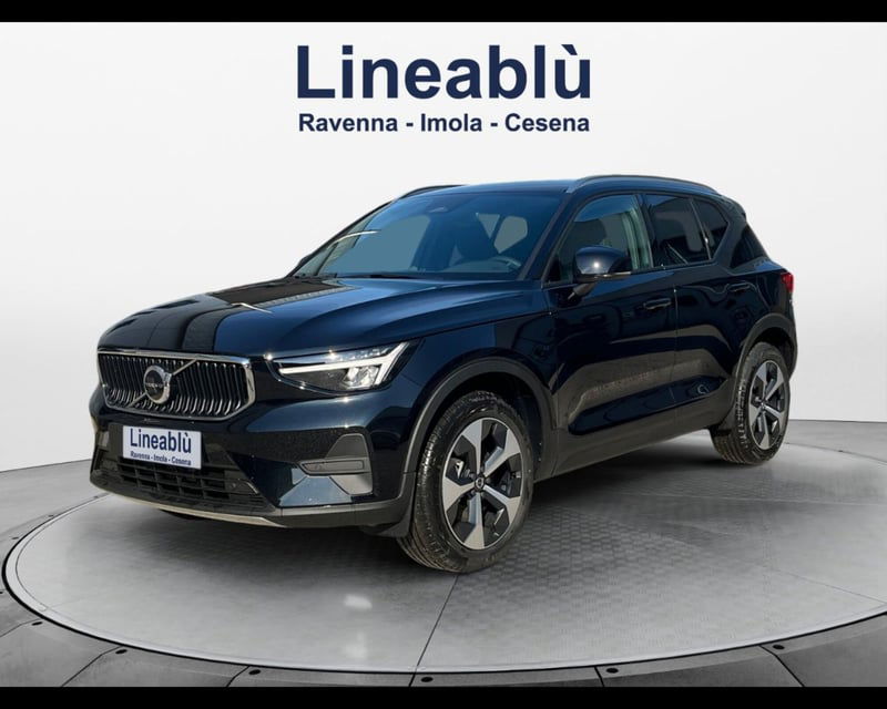 Volvo XC40 B3 automatico Core nuova a Imola