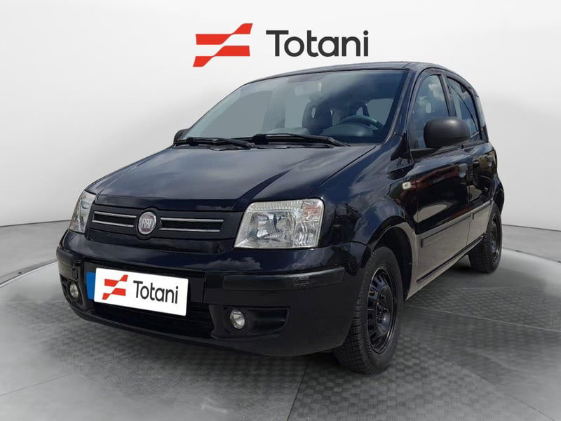 Fiat Panda 1.2 Dynamic Mamy del 2011 usata a L'Aquila