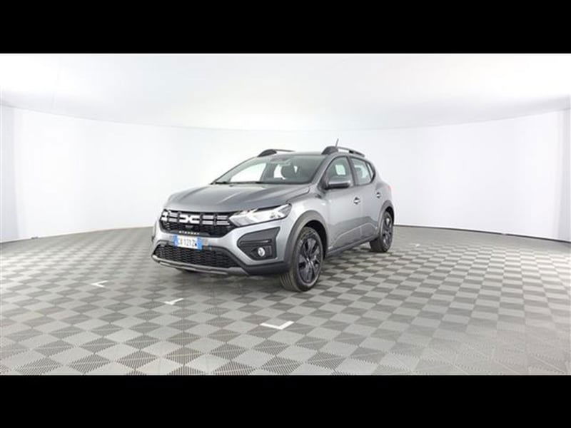 Dacia Sandero Stepway 1.0 tce Expression 90cv cvt nuova a Piacenza