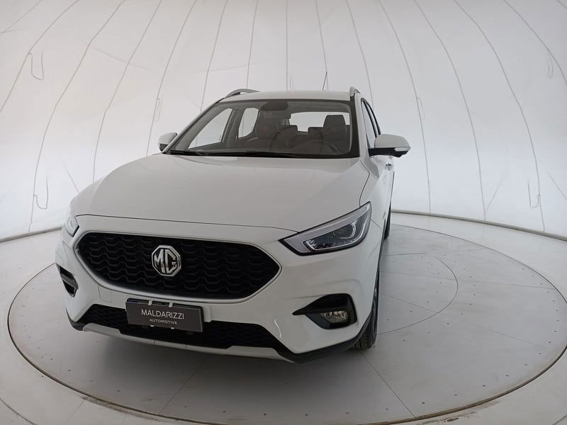 Mg ZS ZS 1.5 Luxury del 2024 usata a Taranto