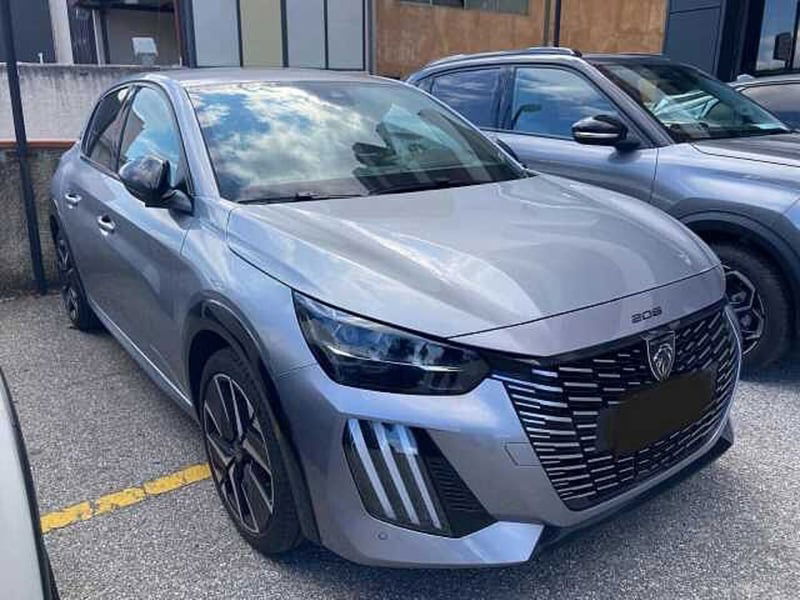 Peugeot 208 PureTech 100 Stop&Start 5 porte GT del 2024 usata a Messina
