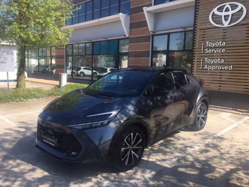 Toyota Toyota C-HR 2.0 hv Trend awd e-cvt del 2024 usata a Cantu'