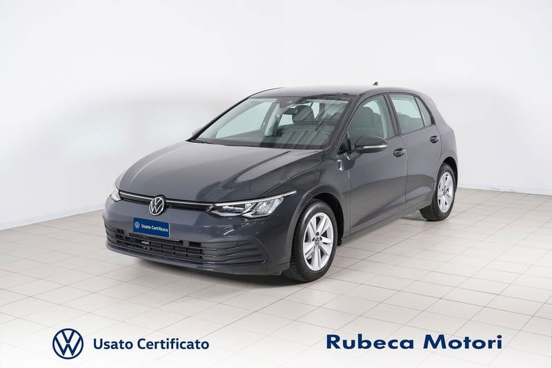 Volkswagen Golf 1.5 TGI DSG Life del 2021 usata a Citta' della Pieve