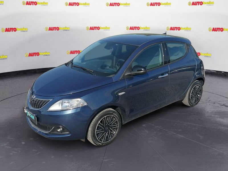 Lancia Ypsilon 1.0 FireFly 5 porte S&S Hybrid Gold Plus del 2022 usata a Buggiano