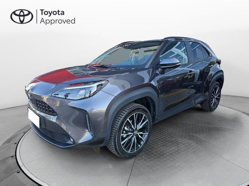 Toyota Yaris Cross 1.5 Hybrid 5p. E-CVT AWD-i Lounge del 2024 usata a Torri di Quartesolo