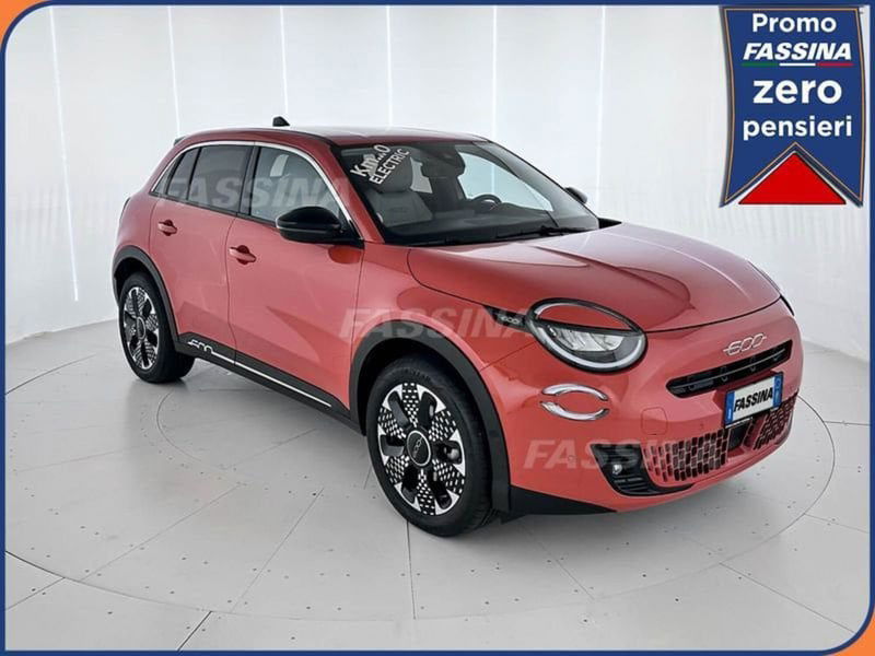 Fiat 600 1.2 hybrid La Prima 145cv auto nuova a Milano