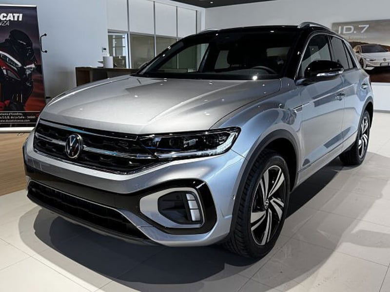 Volkswagen T-Roc 2.0 tdi R-Line 4motion 150cv dsg nuova a Vicenza