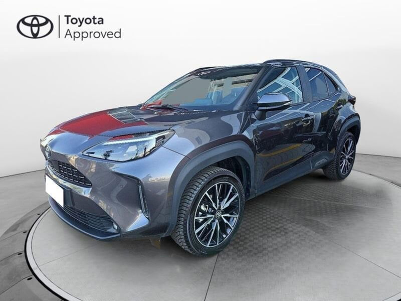 Toyota Yaris Cross 1.5 Hybrid 5p. E-CVT AWD-i Lounge del 2024 usata a Vicenza