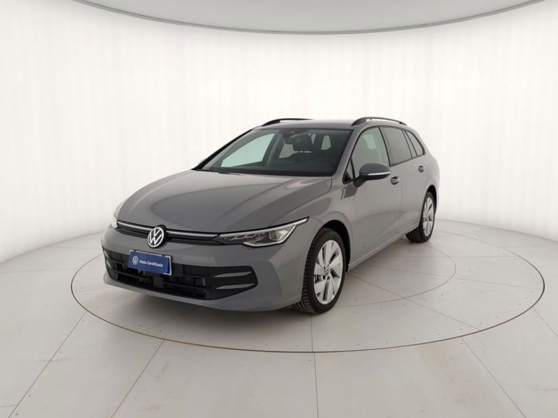 Volkswagen Golf Variant 2.0 TDI 150 CV DSG SCR 4Motion R-Line nuova a Massa