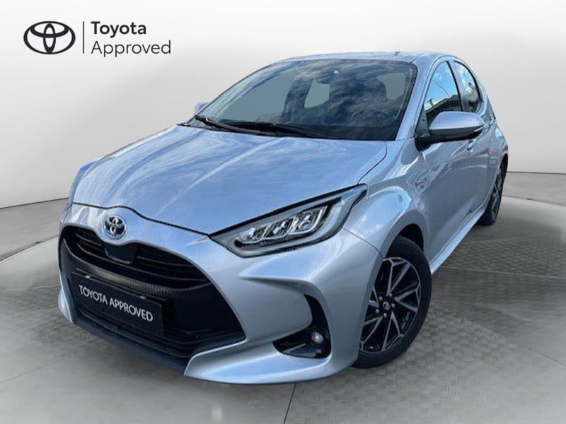 Toyota Yaris 1.5 Hybrid 5 porte Trend del 2021 usata a Curno