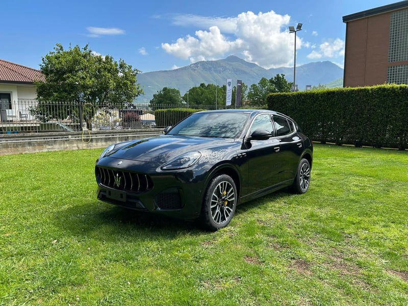 Maserati Grecale 2.0 mhev Grecale 250cv auto nuova a Fisciano